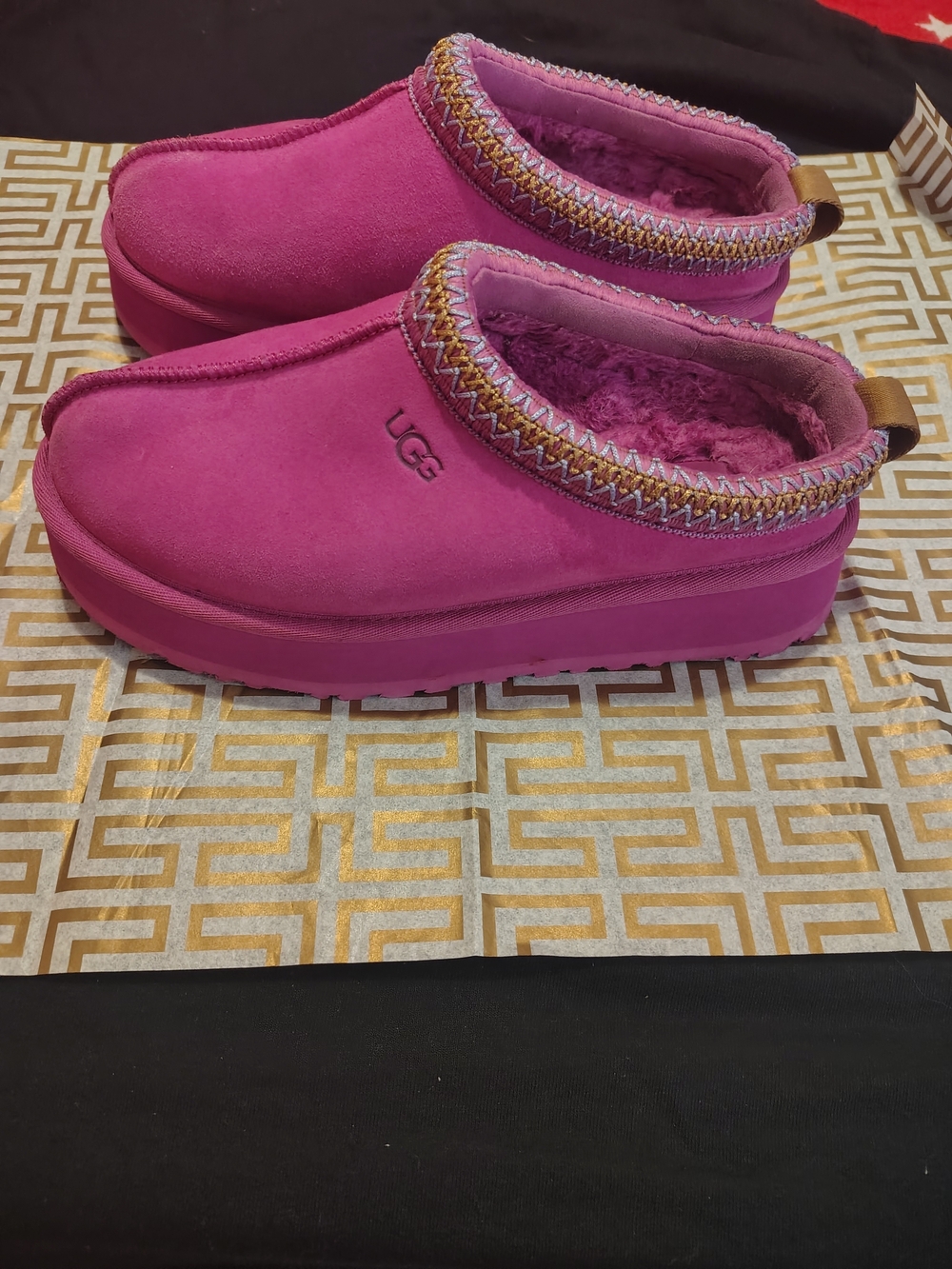 UGG Tazz Platform Magenta Pink Slippers Size 8